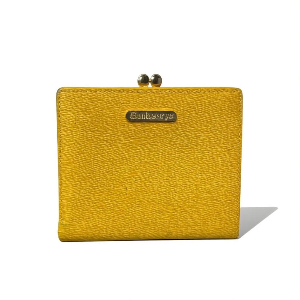🌟 Vintage Burberrys Yellow Leather Wallet – Textured Grain‎ – Collectible Style
